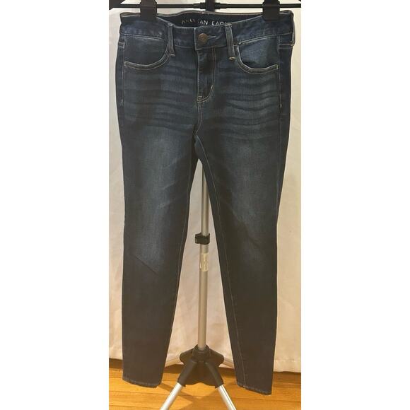 American Eagle 360 degree Next Level Stretch Denim Jeans size 4 - Picture 1 of 5